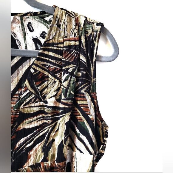 Vintage Patterned Button Down Tank Top - Picture 2 of 4